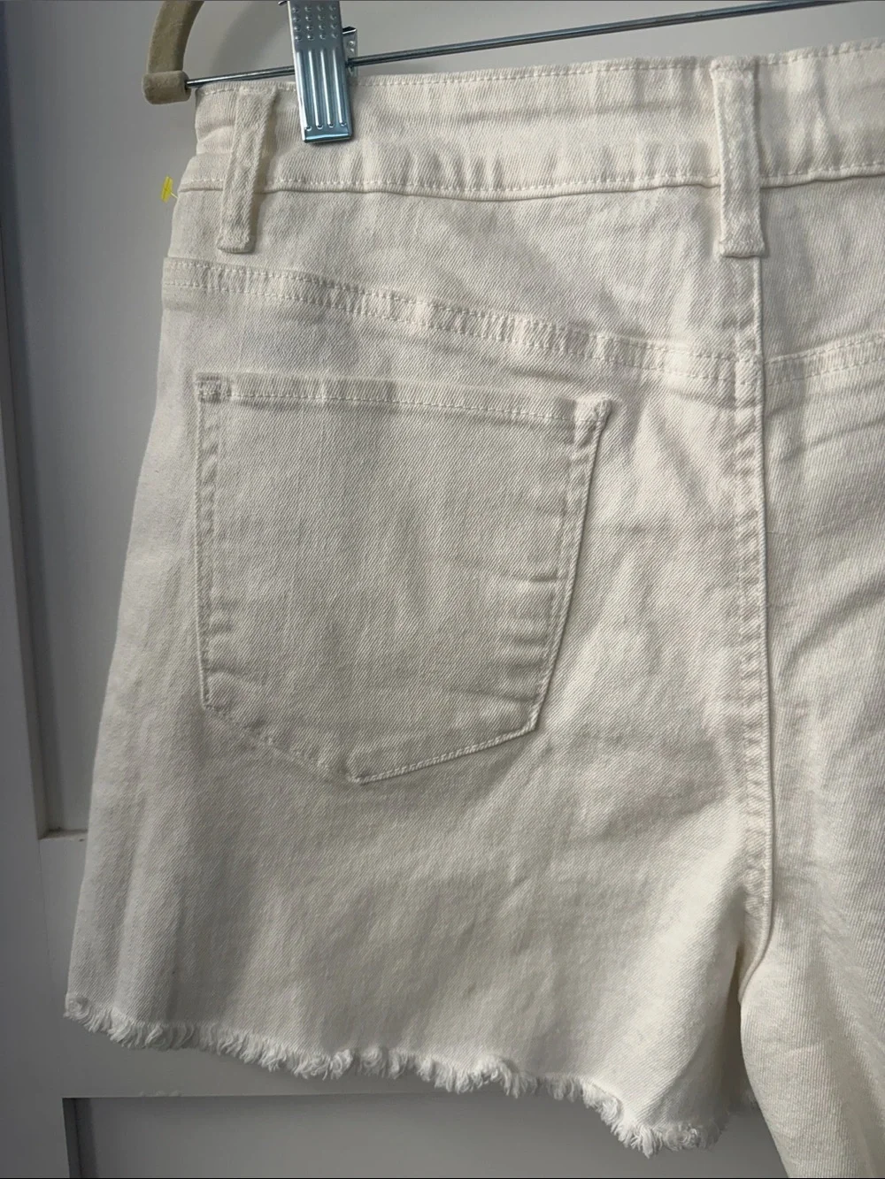 Abound (Nordstrom) White Raw-Hem Denim Shorts - Picture 5 of 7